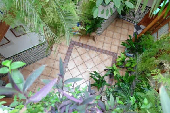 Zurita Guest house *