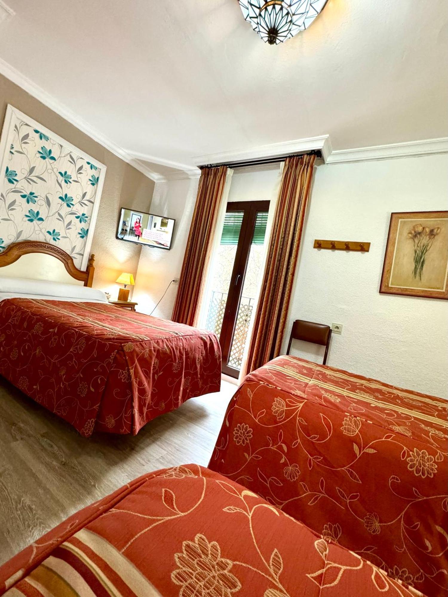 Zurita Guest house *